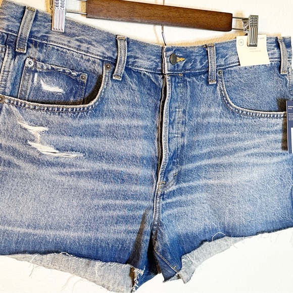 Universal Thread Distressed High Waist Mini Cut-Off Denim Shorts Size 16 - Picture 2 of 6